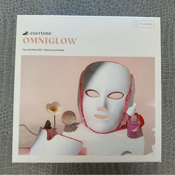 Evertone Omniglow Face & Neck LED + Microcurrent Therapy Mask. Tested but unused - Picture 5 of 7
